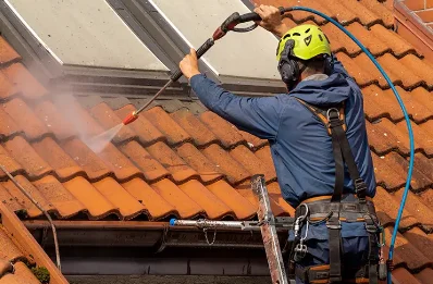 Démoussage et hydrofuge de toiture à Cazals